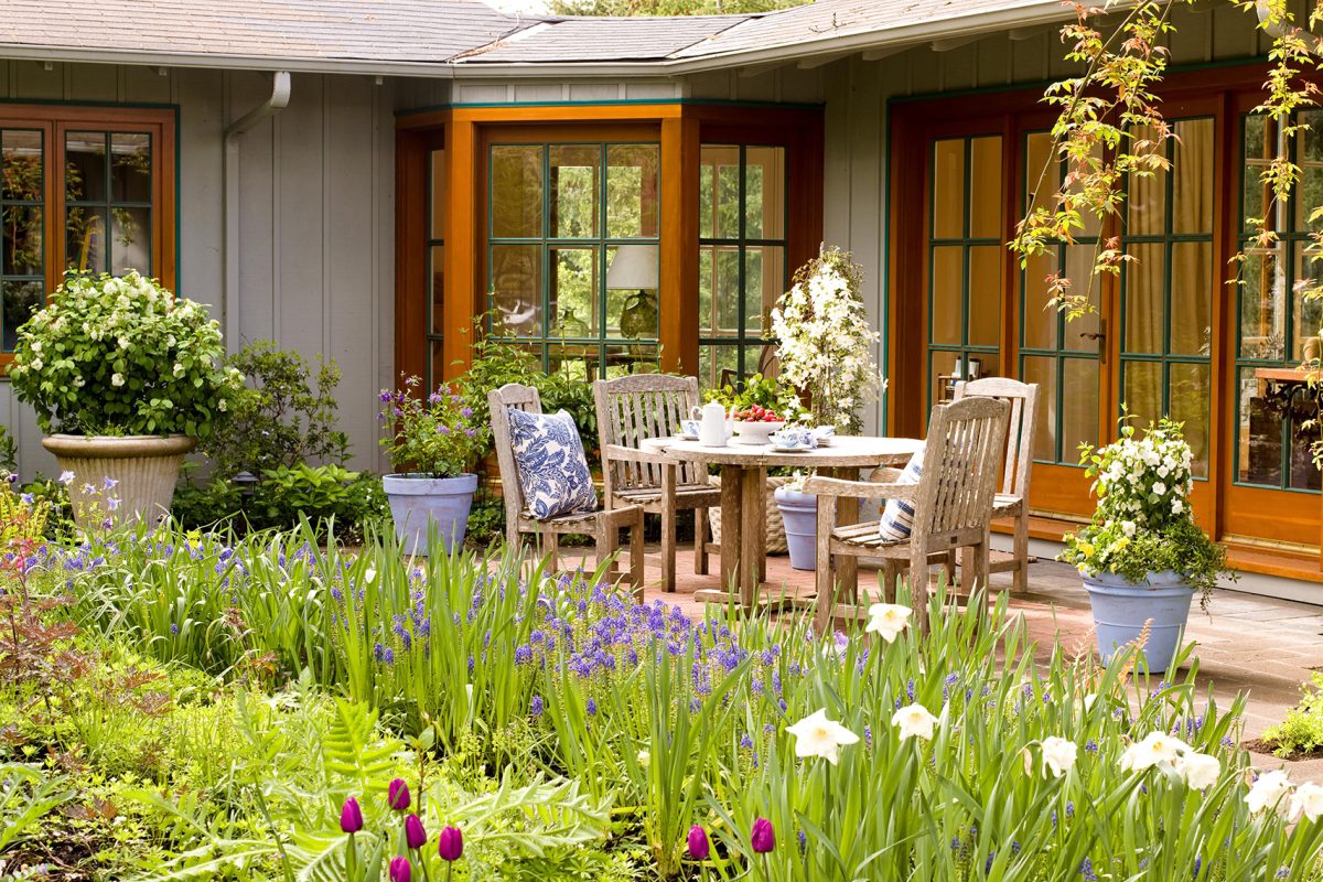 How Landscaping and Hardscaping Increases Home Value