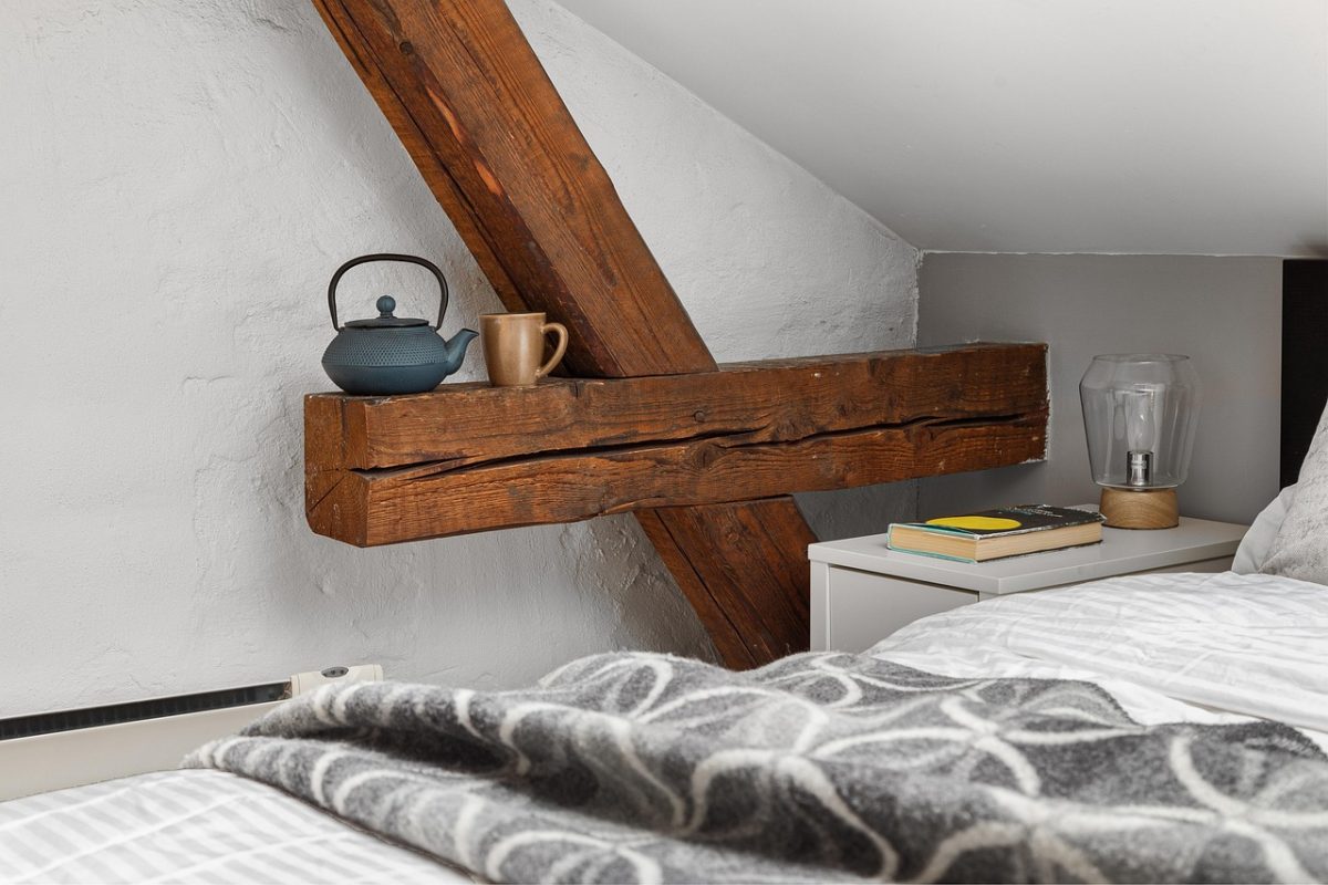 Bed room, bed, real estate — Quick Sales, No Hassles: The Advantages of Cash for Homes in Michigan